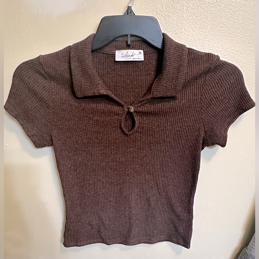 Cute brown shirt